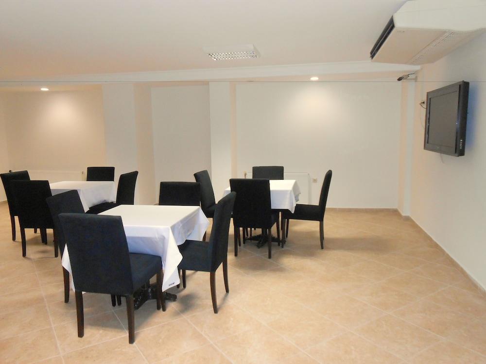 Kamer Exclusive Hotel & Suites Кешме Экстерьер фото