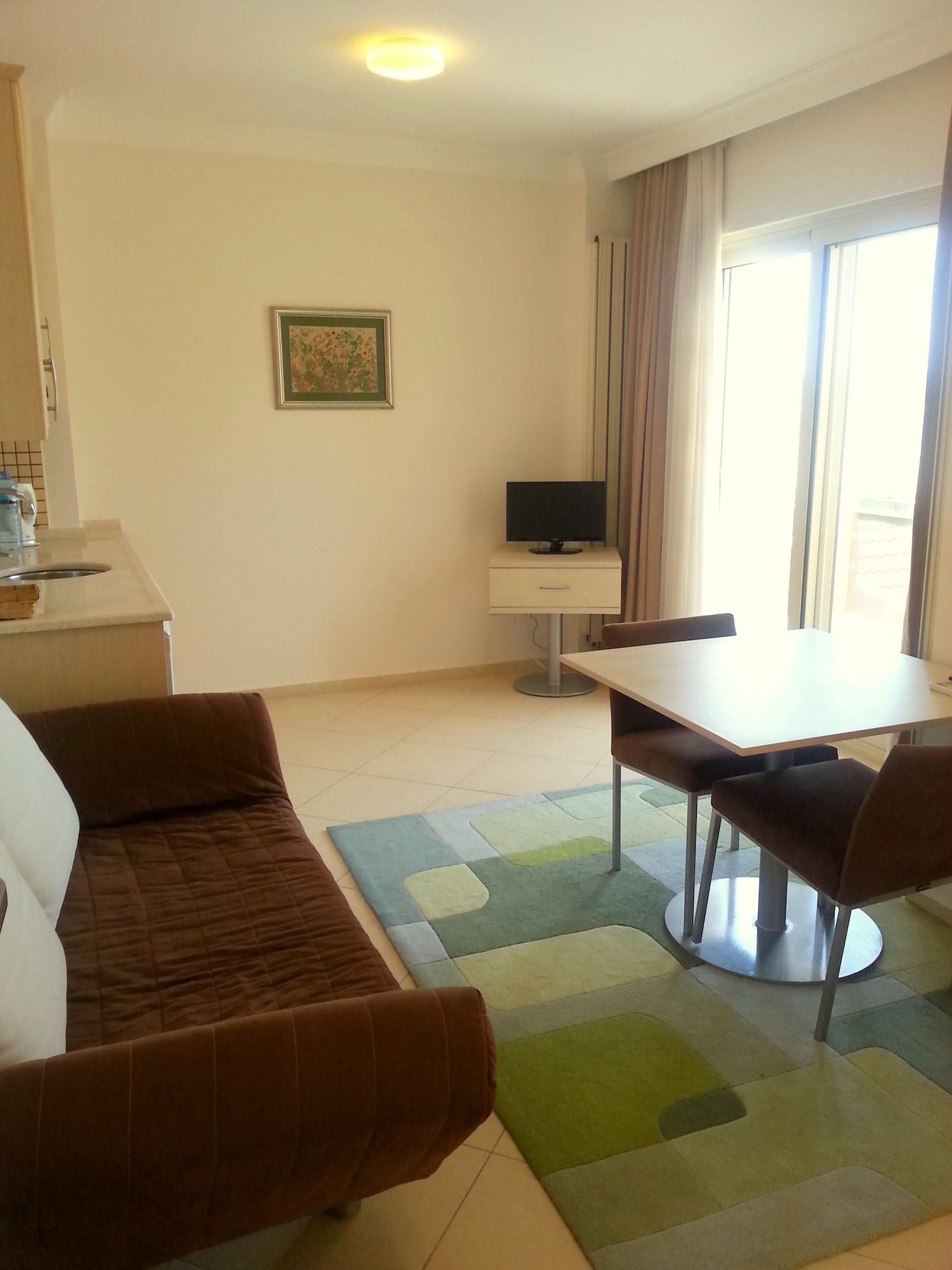 Kamer Exclusive Hotel & Suites Кешме Экстерьер фото