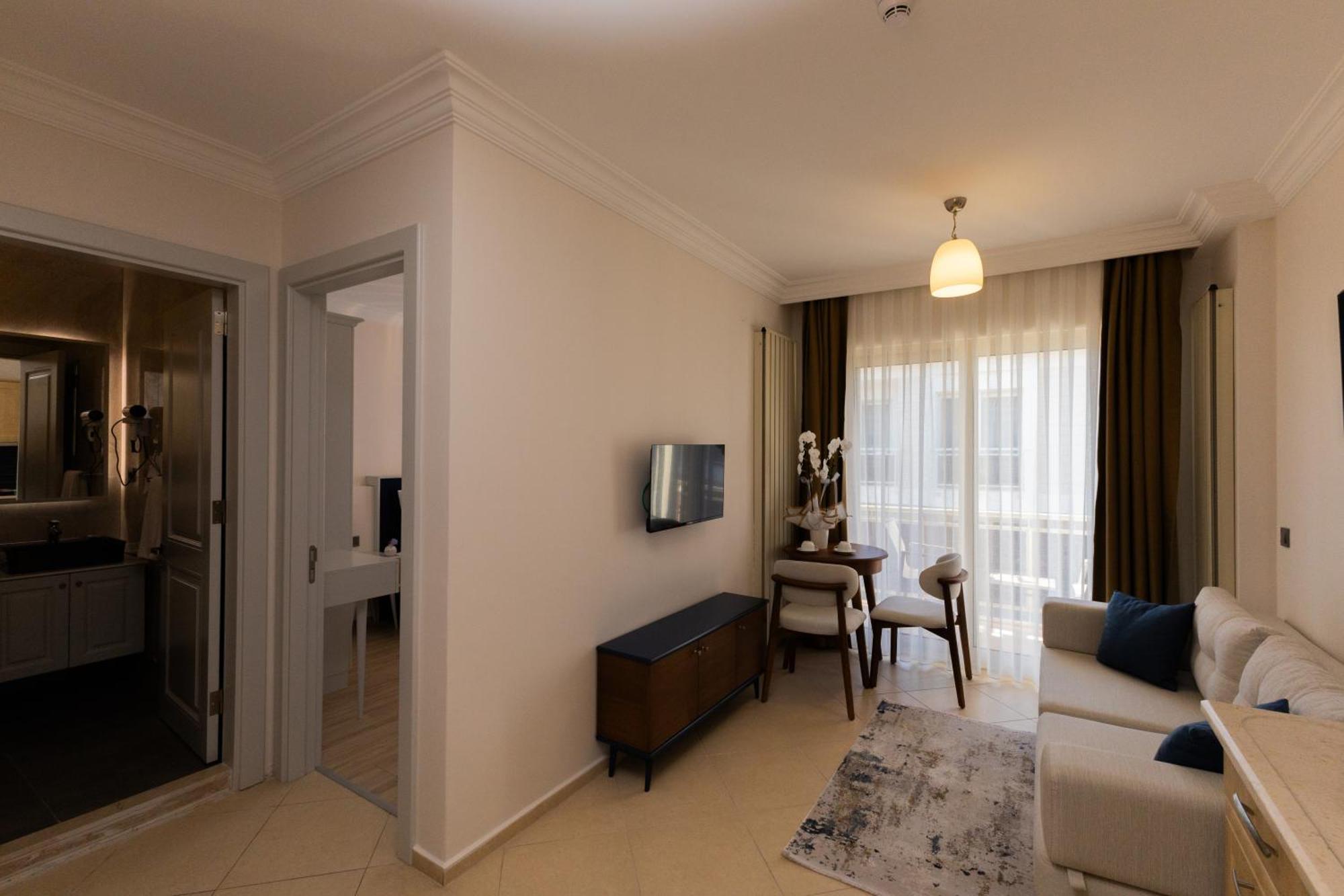 Kamer Exclusive Hotel & Suites Кешме Экстерьер фото