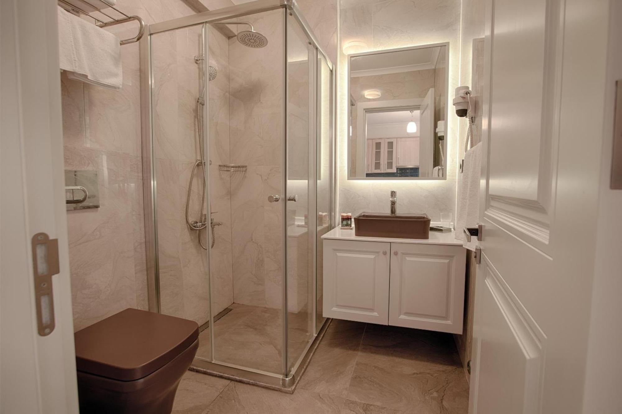 Kamer Exclusive Hotel & Suites Кешме Экстерьер фото