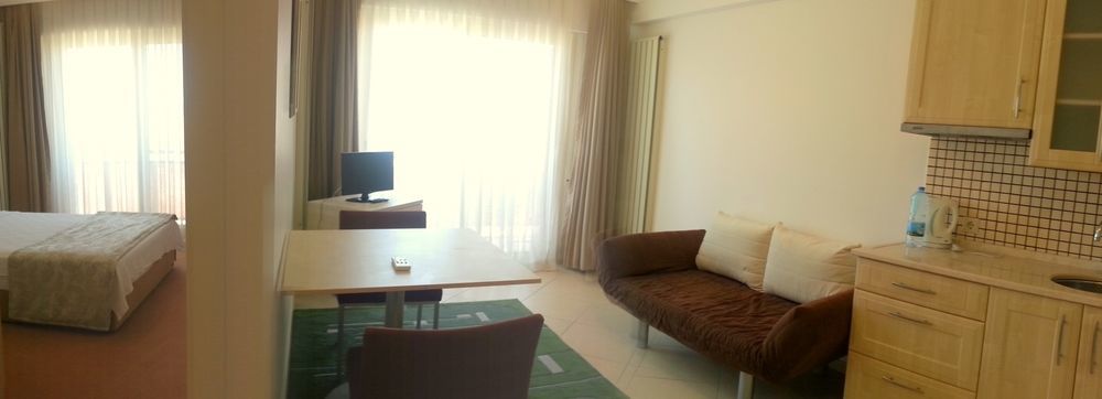Kamer Exclusive Hotel & Suites Кешме Экстерьер фото