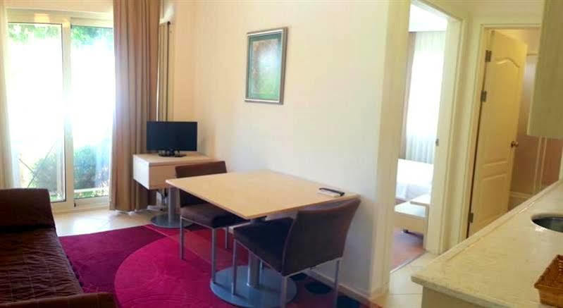 Kamer Exclusive Hotel & Suites Кешме Экстерьер фото
