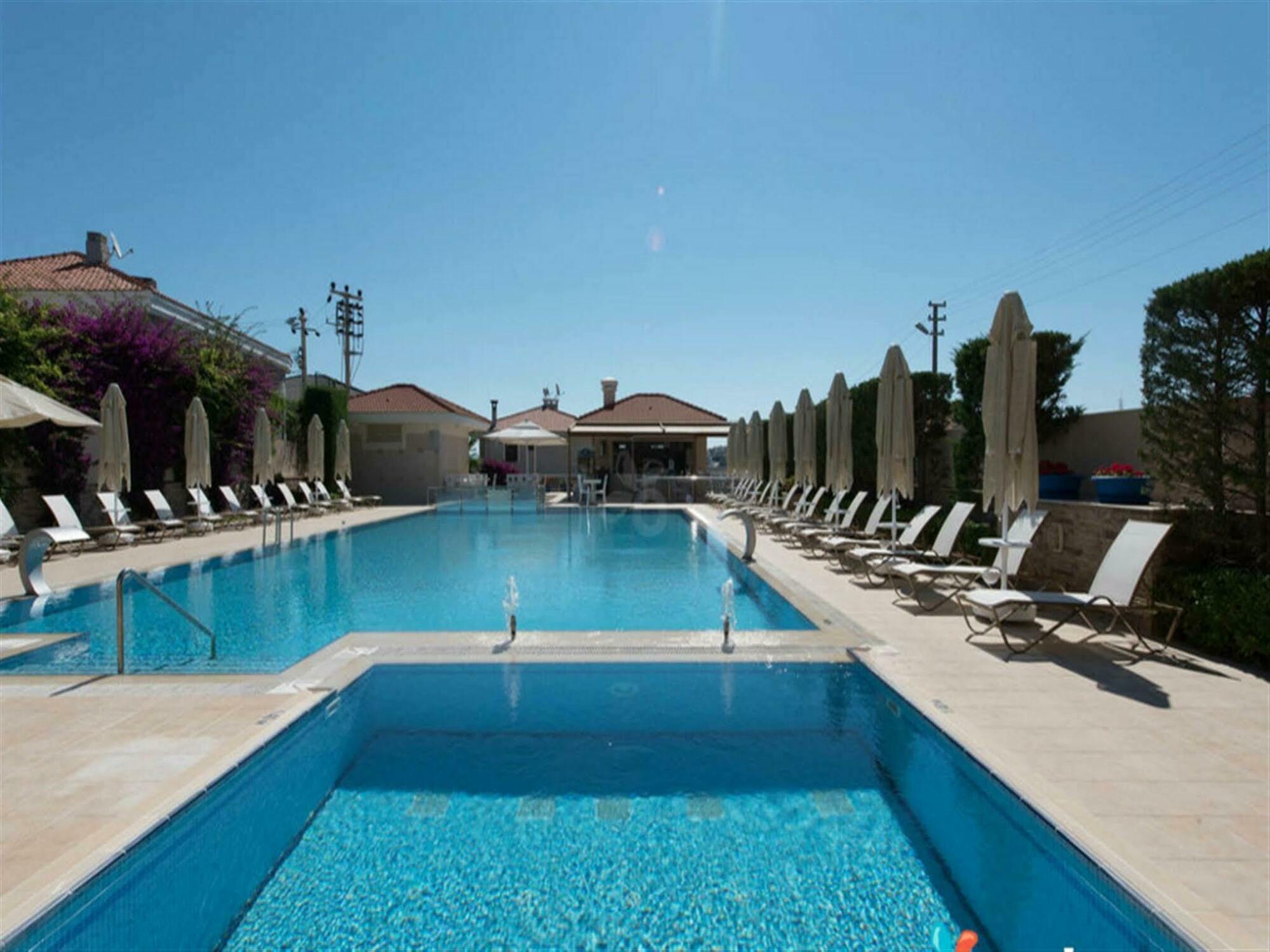 Kamer Exclusive Hotel & Suites Кешме Экстерьер фото